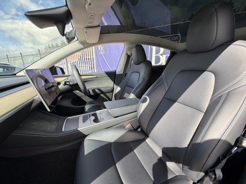 Tesla Model Y (Dual Motor) Long Range SUV 5dr Electric Auto 4WDE (384 bhp) 28