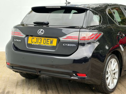 Lexus CT 1.8 CT 200h Luxury CVT 5dr 27