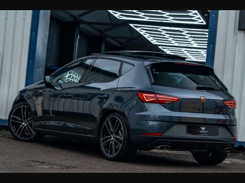 SEAT Leon 2.0 Leon Cupra Luxury 290 TSi Semi-Auto 5dr 31