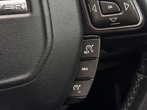 Land Rover Range Rover Evoque 2.2 SD4 Pure Auto 4WD Euro 5 (s/s) 5dr 93