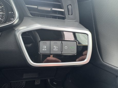 Audi A6 2.0 TDI 40 Sport S Tronic Auto Diesel Saloon PARKTRONIC, SAT NAV, LEATHER 20