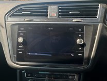 Volkswagen Tiguan (Sold) 2.0 TDI SEL SUV 5dr Diesel Manual 4Motion Euro 6 (s/s) (150 ps) 18