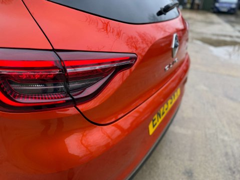 Renault Clio 1.6 Clio Techno E-Tech HEV Auto 5dr 38