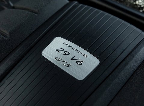 Porsche Macan GTS 33