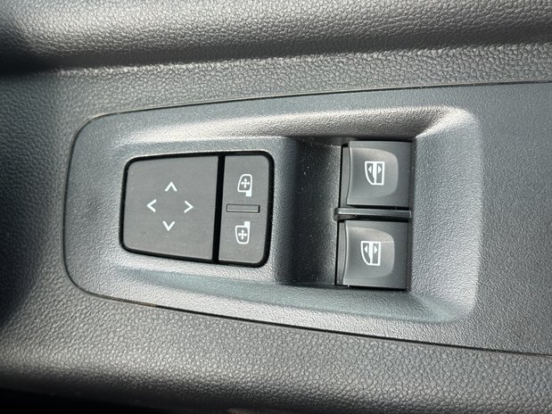 Renault Master LWB L3H2 Medium Roof Advance Air Con Sensors EURO 6 23