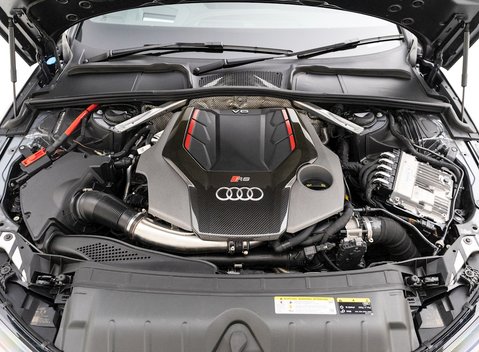 Audi RS4 Avant Carbon Edition 30