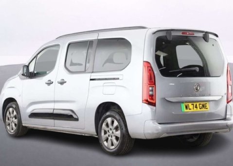 Vauxhall Combo Life 52kWh Ultimate XL MPV 5dr Electric Auto (7.4kW Charger) (136 ps) 5
