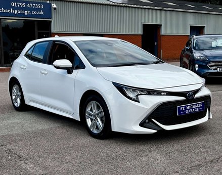 Toyota Corolla 1.8 Corolla Icon HEV CVT 5dr 4