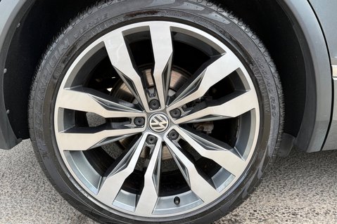 Volkswagen Tiguan R-LINE TECH TSI EVO DSG -CAMERA -FULL VW SERVICE HISTORY  67