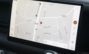 Land Rover Defender V8 18