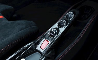 Ferrari F8 Tributo Spider 22