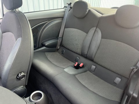 Mini Hatch 1.6 Cooper S Euro 4 3dr 33