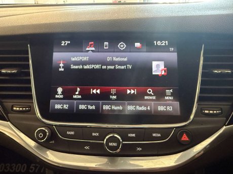 Vauxhall Astra 1.6 CDTi Elite Nav Sports Tourer 5dr Diesel Auto Euro 6 (136 ps) 25