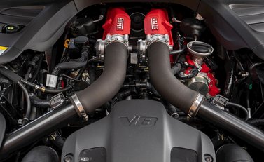 Ferrari GTC4 Lusso T 29