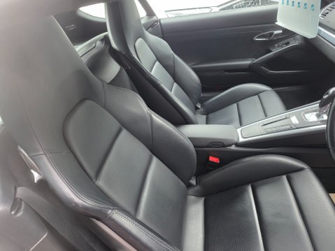 Porsche Cayman 24V PDK 2.7 22