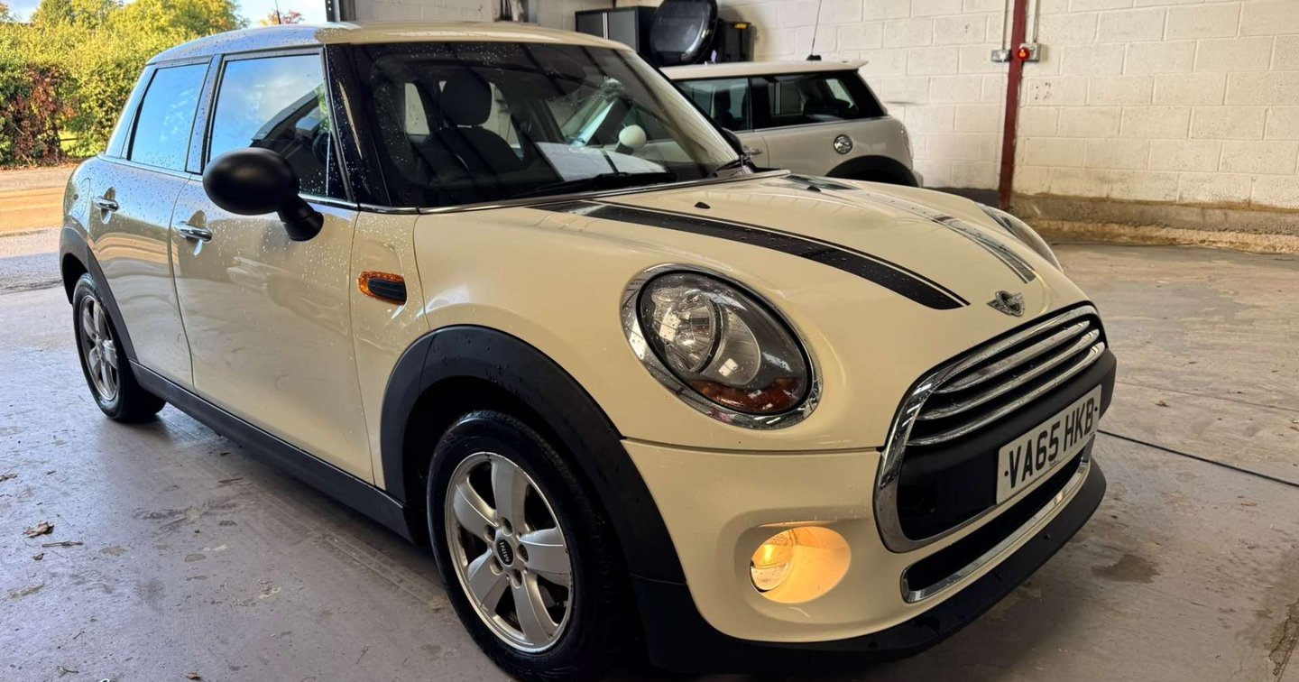 2015 MINI Hatch