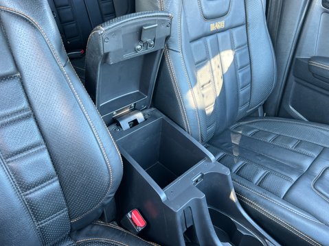 Isuzu D-Max BLADE DCB 28