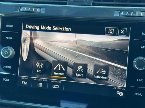 Volkswagen Golf 1.5 TSI EVO SE Nav DSG Euro 6 (s/s) 5dr 26