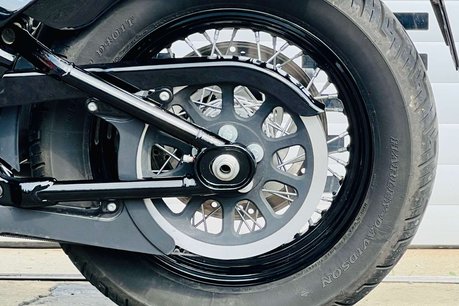 Harley-Davidson Street Dyna Street Bob 1745 32