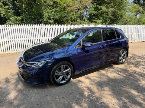 Volkswagen Golf R-LINE ETSI DSG 3