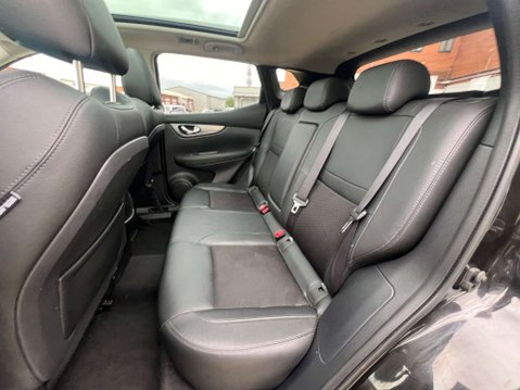 Nissan Qashqai 1.5 Qashqai Tekna dCi 5dr *NATIONAL DELIVERY* 36