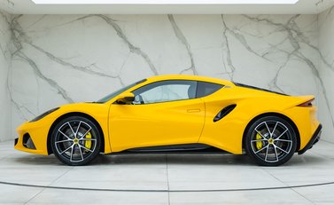 Lotus Emira V6 First Edition 2