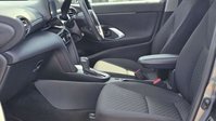 Toyota Yaris Cross 1.5 VVT-h Icon SUV 5dr Petrol Hybrid E-CVT Euro 6 (s/s) (116 ps) 34