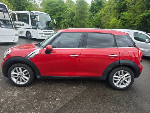 Mini Countryman COOPER 3