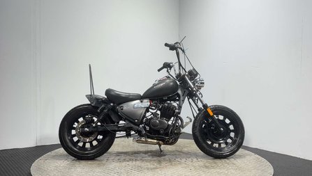 Keeway Superlight 125 125 Custom Cruiser Petrol Manual Euro 4 (10 ps)
