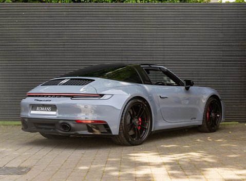 Porsche 911 Targa 4 GTS (992) 4