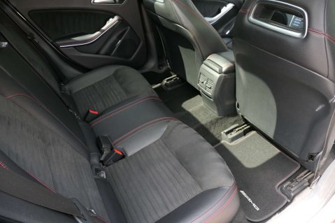 Mercedes-Benz GLA 1.6 GLA 200 AMG Line Premium+ Auto 5dr 10