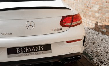 Mercedes-Benz C Class C63 S Coupe 19
