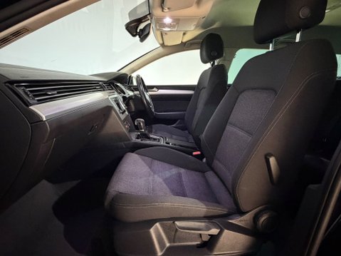 Volkswagen Passat SE BUSINESS TDI BLUEMOTION TECH DSG 18
