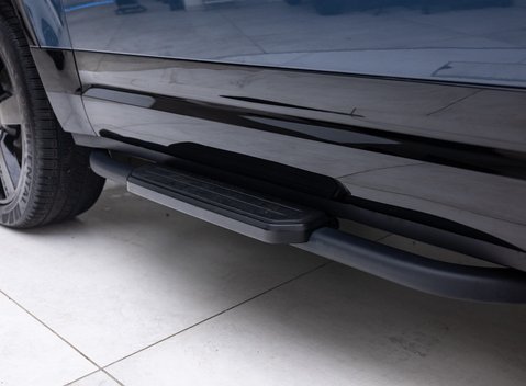 Land Rover Defender 90 D300 X-DYNAMIC HSE 21