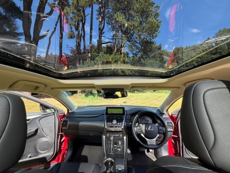 Lexus NX 300H LUXURY 3