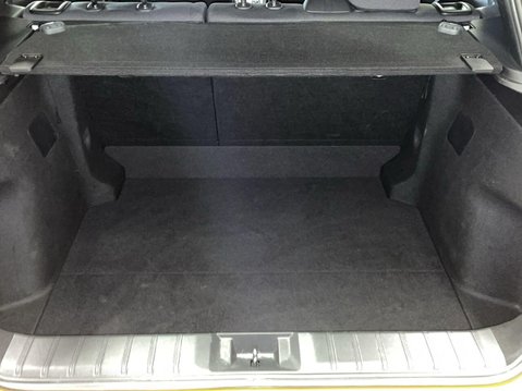 Lexus LBX 1.5 VVT-iE Premium SUV 5dr Petrol Hybrid E-CVT Euro 6 (s/s) (136 ps) Blueto 13
