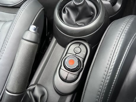 Mini Hatch 2.0 John Cooper Works Euro 6 (s/s) 3dr 