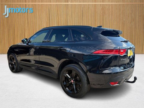 Jaguar F-Pace 2.0 D240 R-Sport SUV 5dr Diesel Auto AWD Euro 6 (s/s) (240 ps) 11