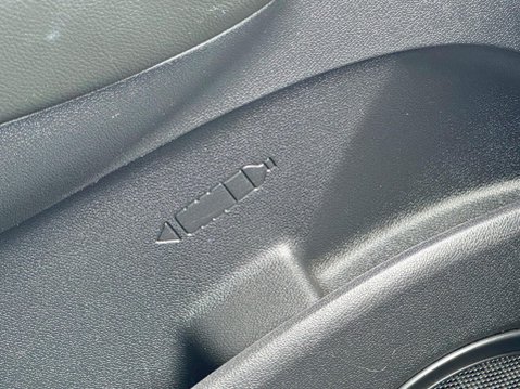 Renault Scenic 1.5 dCi ENERGY Dynamique TomTom Euro 5 (s/s) 5dr 31