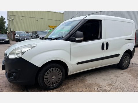 Vauxhall Combo 1.3 CDTi 2000 ecoFLEX 16v Panel Van 3dr Diesel Manual FWD L1 H1 (126 g/km, 21