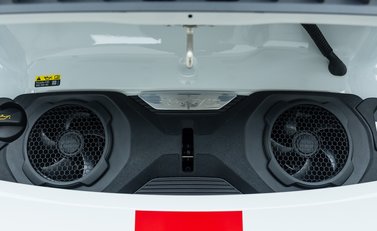 Porsche 911 Carrera 4 GTS (992) 43