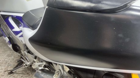 Honda RVF 2000 LATE REGISTERED GENUINE 8K CLASSIC 400CC SUPER SPORT 36