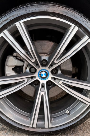 BMW 3 Series 330E M SPORT PHEV -TACORA RED LEATHER -COMF/VIS PACKS -HARMAN KARDON -VATQ 