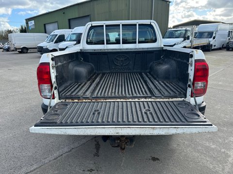 Toyota Hilux ACTIVE 4WD D-4D DCB 7