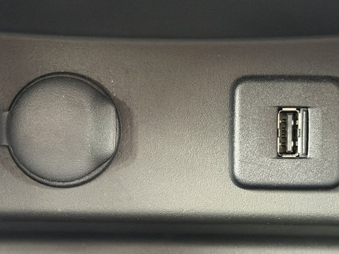 Suzuki Vitara 1.6 SZ5 5dr 27