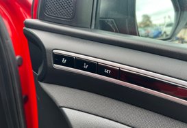 Hyundai TUCSON 1.6 T-GDI ULTIMATE HYBRID AUTO 29