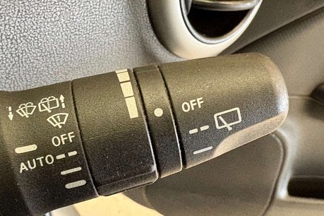 Nissan Note 1.6 16V Tekna Hatchback 5dr Petrol Auto Euro 4 (110 ps) 53