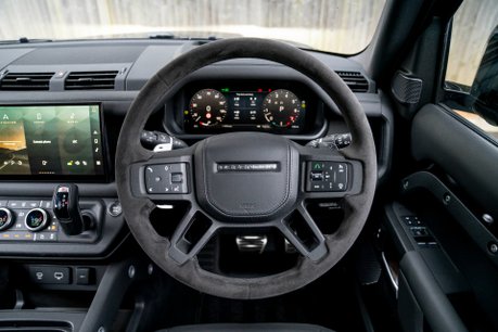 Land Rover Defender 90 V8. NOW SOLD. SIMILAR REQUIRED. PLEASE CALL 01903 254800. 13