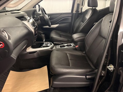 Nissan Navara 2.3 dCi Tekna Auto 4WD Euro 6 4dr 5