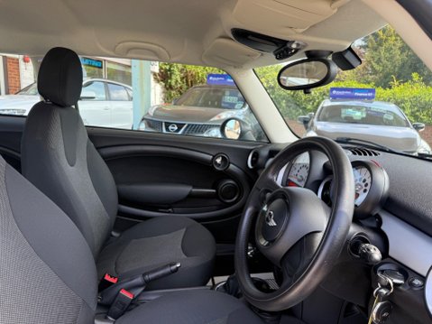 Mini Hatch 1.6 One Auto Euro 6 3dr 19